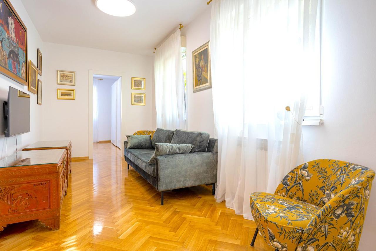 Lux Holiday Apartment Tony @ 10 Min Znjan Beach สปลิท ภายนอก รูปภาพ