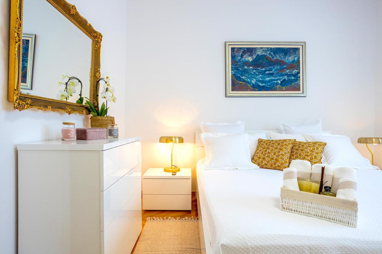 Lux Holiday Apartment Tony @ 10 Min Znjan Beach สปลิท ภายนอก รูปภาพ